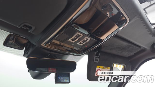 Land Rover Range Rover (IV) 4.4 SDV8 AB DIESEL 2018 — фото 29