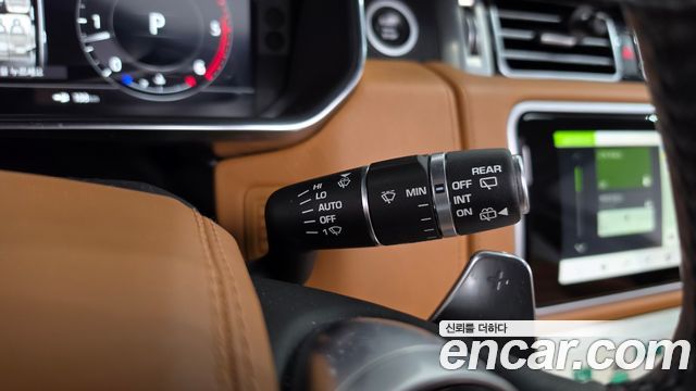 Land Rover Range Rover (IV) 4.4 SDV8 AB DIESEL 2018 — фото 30