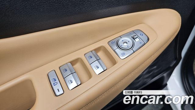 Hyundai Santa Fe Gasoline 2.5T 2WD Calligraphy 2022 — фото 14