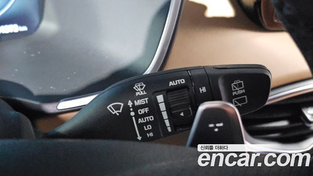 Hyundai Santa Fe Gasoline 2.5T 2WD Calligraphy 2022 — фото 27