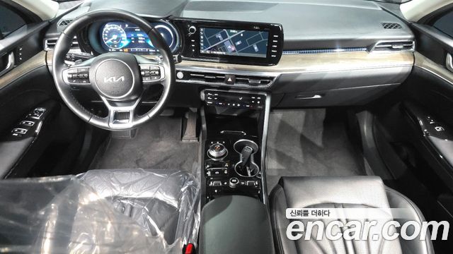 Kia K5 (III) 2.0 Signature 2023 — фото 7