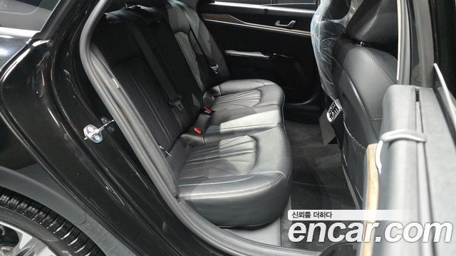 Kia K5 (III) 2.0 Signature 2023 — фото 11