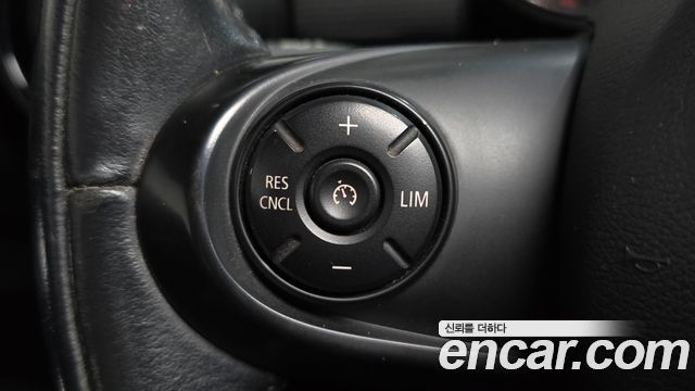 MINI Cooper D Mid 3rd 2017 — фото 17