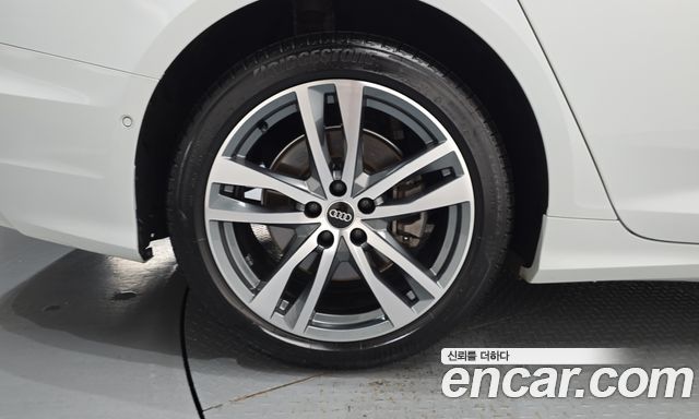 Audi A6 (C8) 45 TFSI Quattro Premium 2022 — фото 5