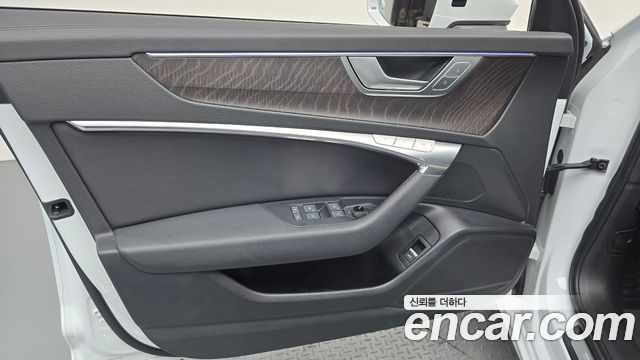 Audi A6 (C8) 45 TFSI Quattro Premium 2022 — фото 24