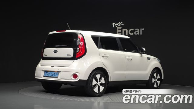 Kia Soul EV EV 2018 — фото 2