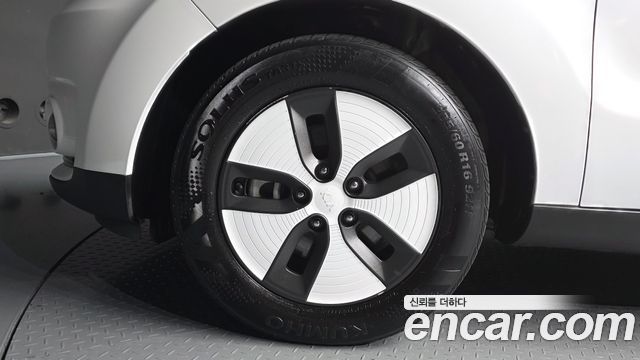 Kia Soul EV EV 2018 — фото 5