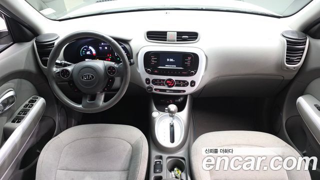 Kia Soul EV EV 2018 — фото 7