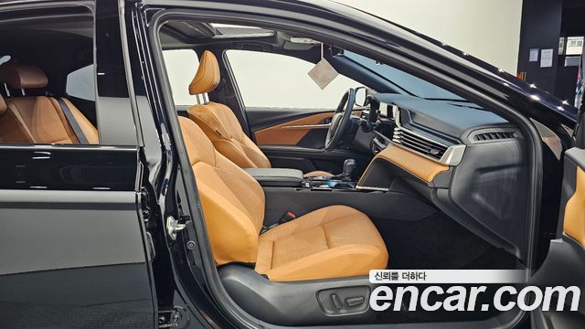 Toyota Camry (XV80) 2.5 XLE Hybrid 2025 — фото 11
