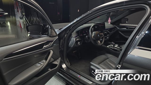 BMW 5 Series (G30) 530i M Sport Package 2023 — фото 10