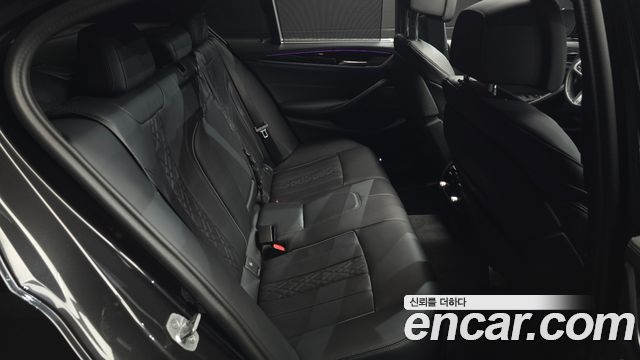 BMW 5 Series (G30) 530i M Sport Package 2023 — фото 11