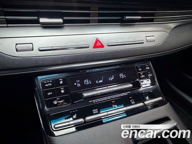 Hyundai Grandeur (IG) 2.5 Premium 2020 — фото 20