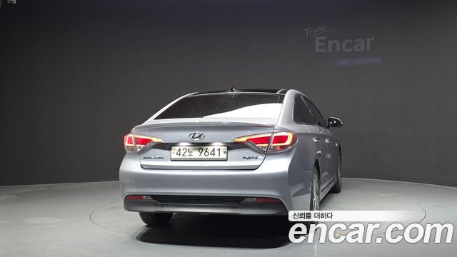 Hyundai Sonata Hybrid (LF) 2.0 HEV Premium 2015 — фото 4