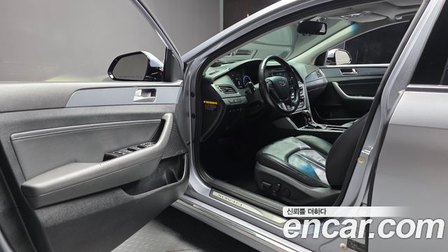 Hyundai Sonata Hybrid (LF) 2.0 HEV Premium 2015 — фото 10