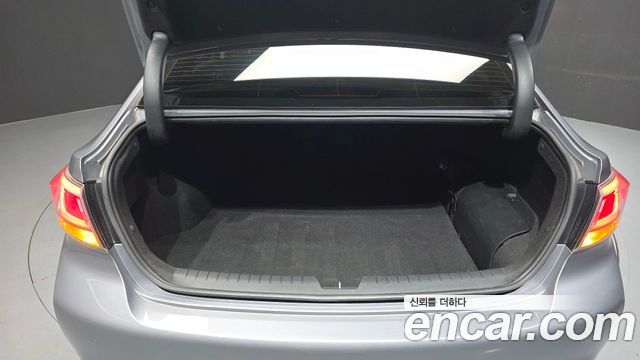 Hyundai Sonata Hybrid (LF) 2.0 HEV Premium 2015 — фото 16