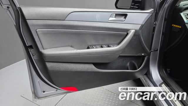 Hyundai Sonata Hybrid (LF) 2.0 HEV Premium 2015 — фото 24