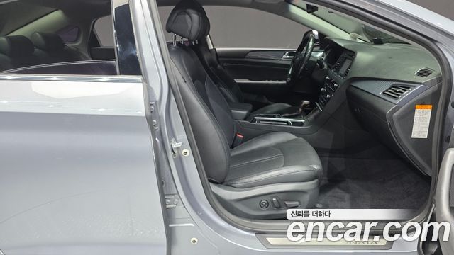 Hyundai Sonata Hybrid (LF) 2.0 HEV Premium 2015 — фото 26