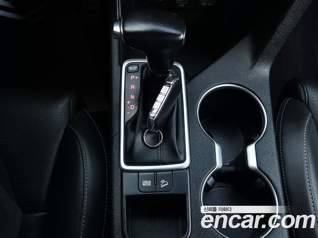 Kia Sportage The Bold Diesel 2.0 2WD Prestige 2020 — фото 21