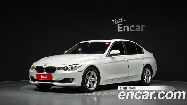 BMW 3 Series (F30) 320i
