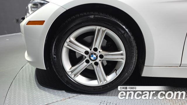BMW 3 Series (F30) 320i 2013 — фото 5