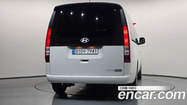 Hyundai Staria Cargo 5-Seater Modern 2025 — фото 4