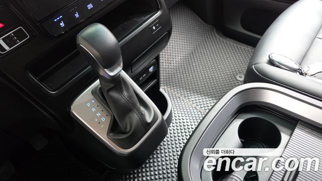 Hyundai Staria Cargo 5-Seater Modern 2025 — фото 9