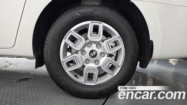 Hyundai Staria Cargo 5-Seater Modern 2025 — фото 21