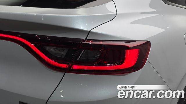 Renault Korea XM3 1.3 TCe RE Signature 2022 — фото 23