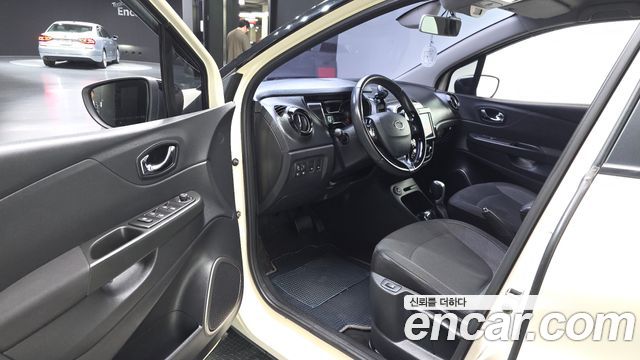 Renault Korea QM3 LE 2016 — фото 10