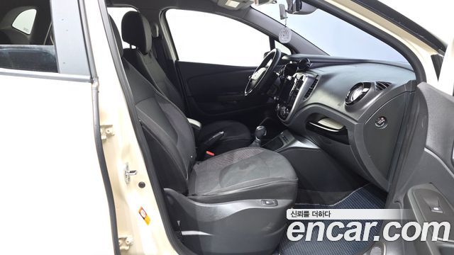 Renault Korea QM3 LE 2016 — фото 11