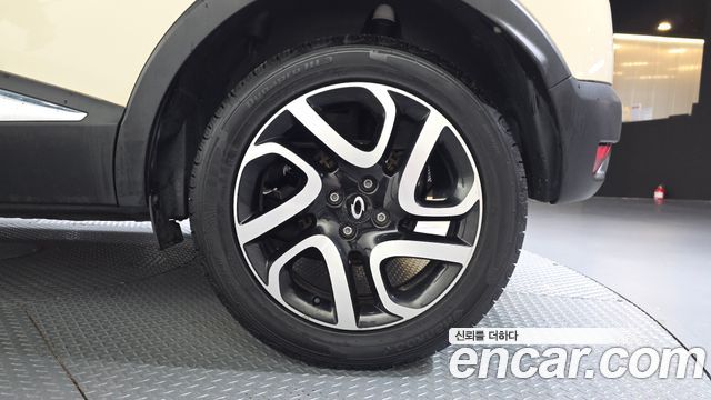 Renault Korea QM3 LE 2016 — фото 21