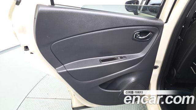 Renault Korea QM3 LE 2016 — фото 25