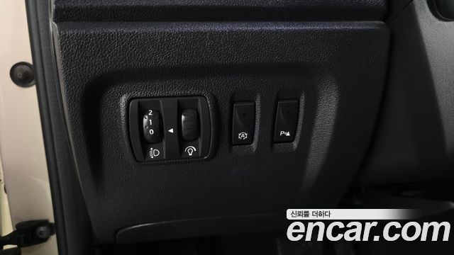 Renault Korea QM3 LE 2016 — фото 28