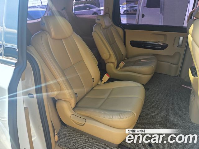 Kia Carnival Gasoline 9-seater Noblesse 2017 — фото 7