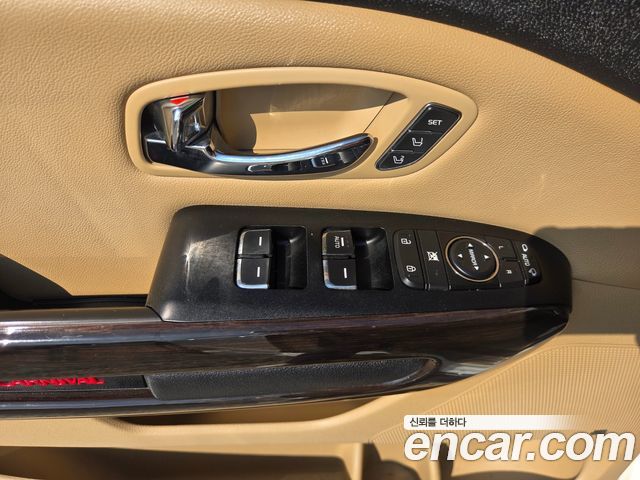 Kia Carnival Gasoline 9-seater Noblesse 2017 — фото 24
