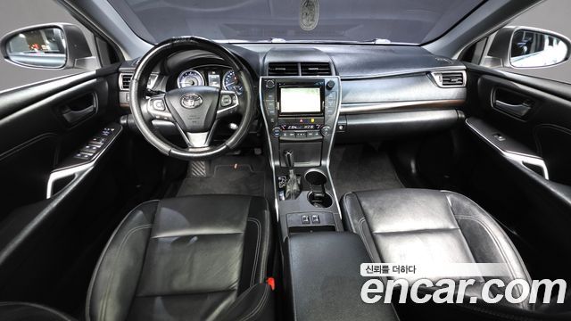 Toyota Camry 2.5 XLE 2015 — фото 7