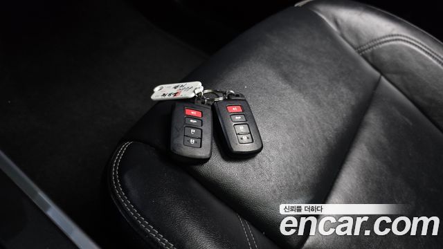 Toyota Camry 2.5 XLE 2015 — фото 17