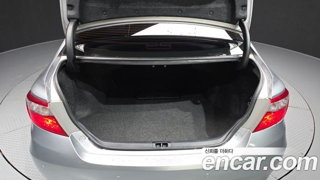 Toyota Camry 2.5 XLE 2015 — фото 20