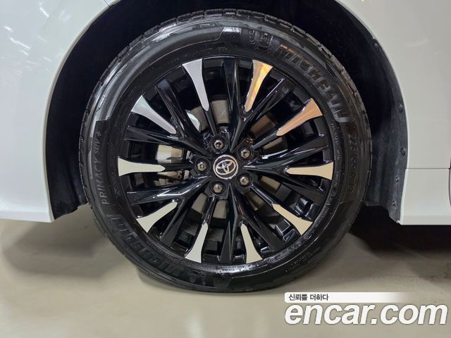 Toyota Alphard (IV) 2.5 HEV Premium AWD 2026 — фото 5