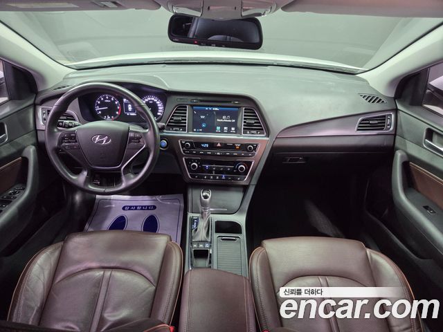 Hyundai Sonata (LF) 2.0 Care+ 2017 — фото 9