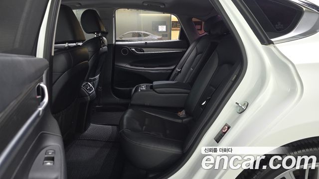 Hyundai Grandeur (IG) 2.2 Diesel Premium Special 2017 — фото 12