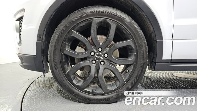 Land Rover Range Rover Evoque 2.0 TD4 HSE Dynamic 2017 — фото 5
