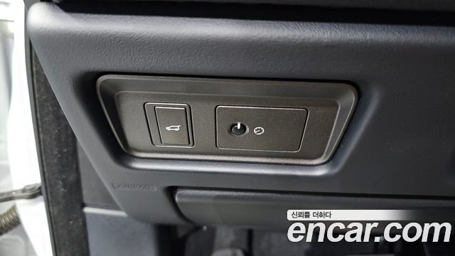 Land Rover Range Rover Evoque 2.0 TD4 HSE Dynamic 2017 — фото 14