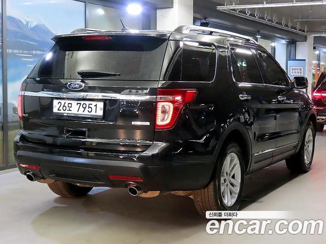 Ford Explorer 2.0 Ecoboost 2WD 5th 2013 — фото 2