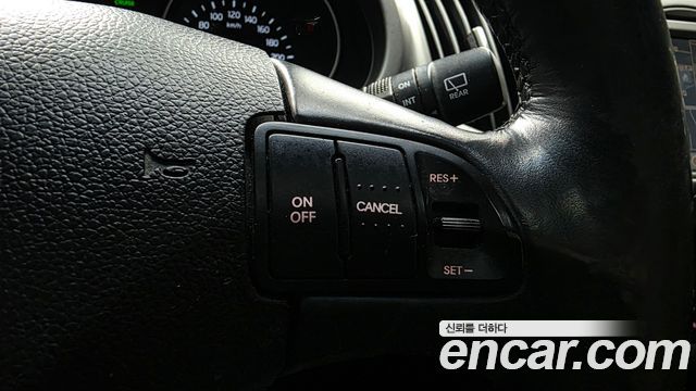 Kia Sportage R Diesel 2WD Prestige 2015 — фото 18