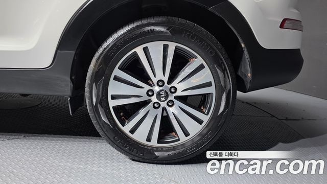 Kia Sportage R Diesel 2WD Prestige 2015 — фото 21