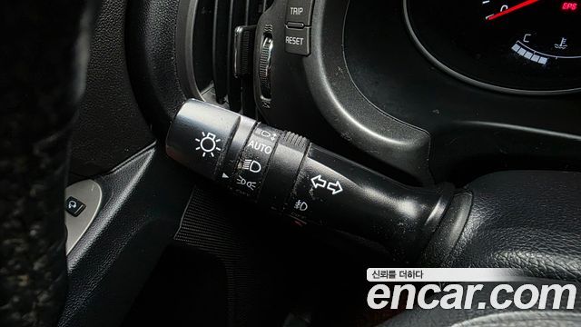 Kia Sportage R Diesel 2WD Prestige 2015 — фото 32