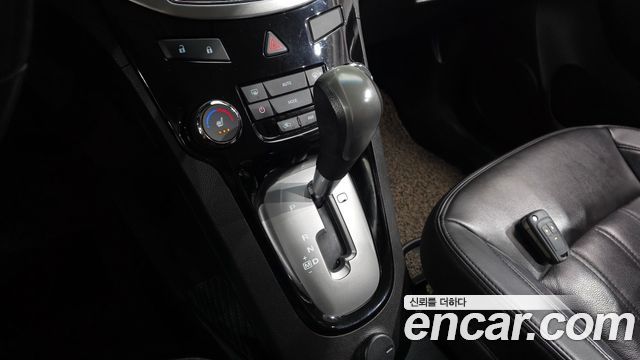 Chevrolet Orlando 2.0 Diesel LTZ Premium 2014 — фото 9