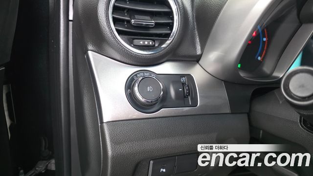 Chevrolet Orlando 2.0 Diesel LTZ Premium 2014 — фото 17