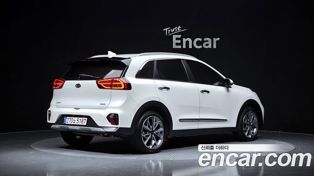 Kia Niro 1.6 HEV Noblesse Special 2021 — фото 2